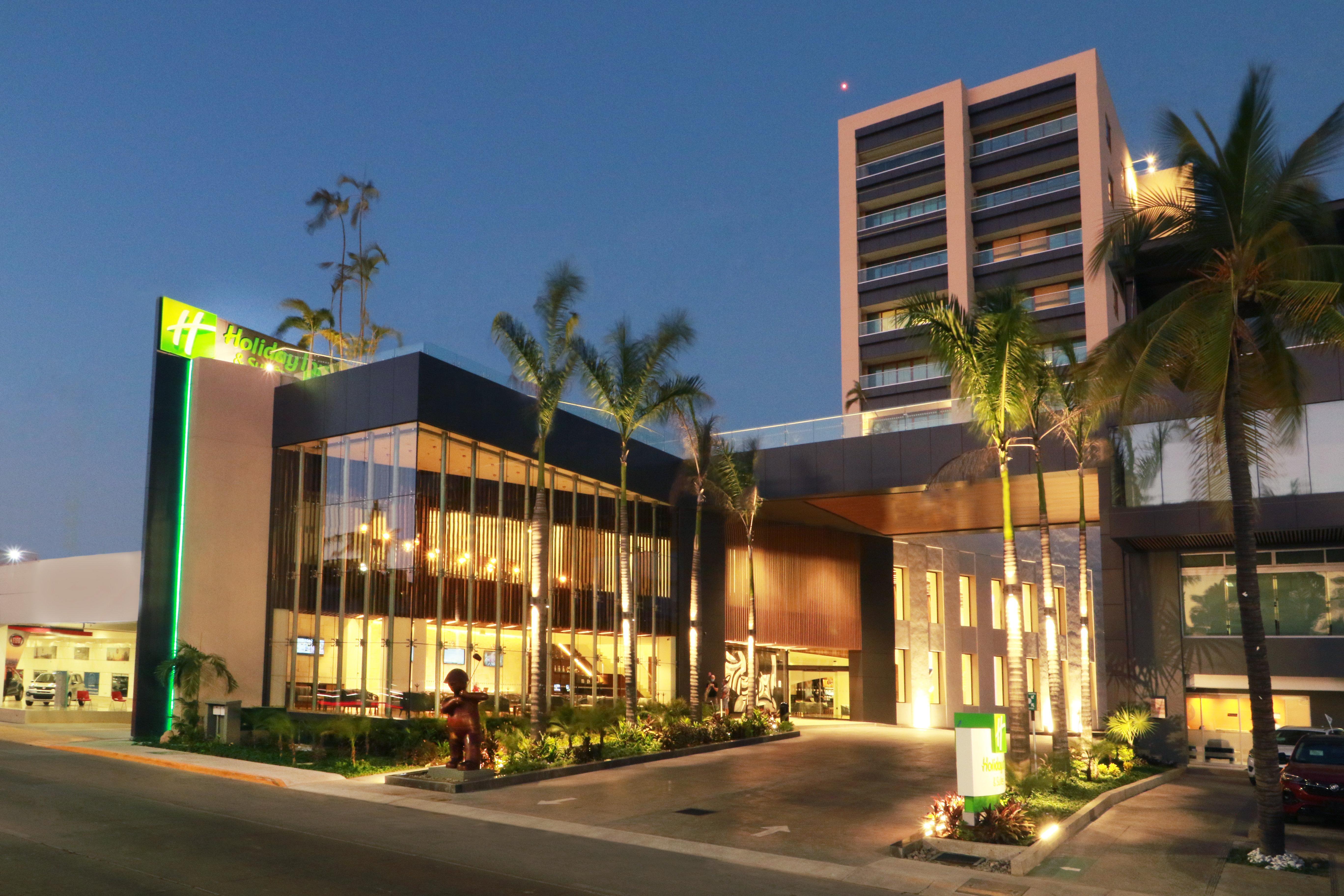 Holiday Inn & Suites - Puerto Vallarta Marina & Golf By Ihg Eksteriør bilde