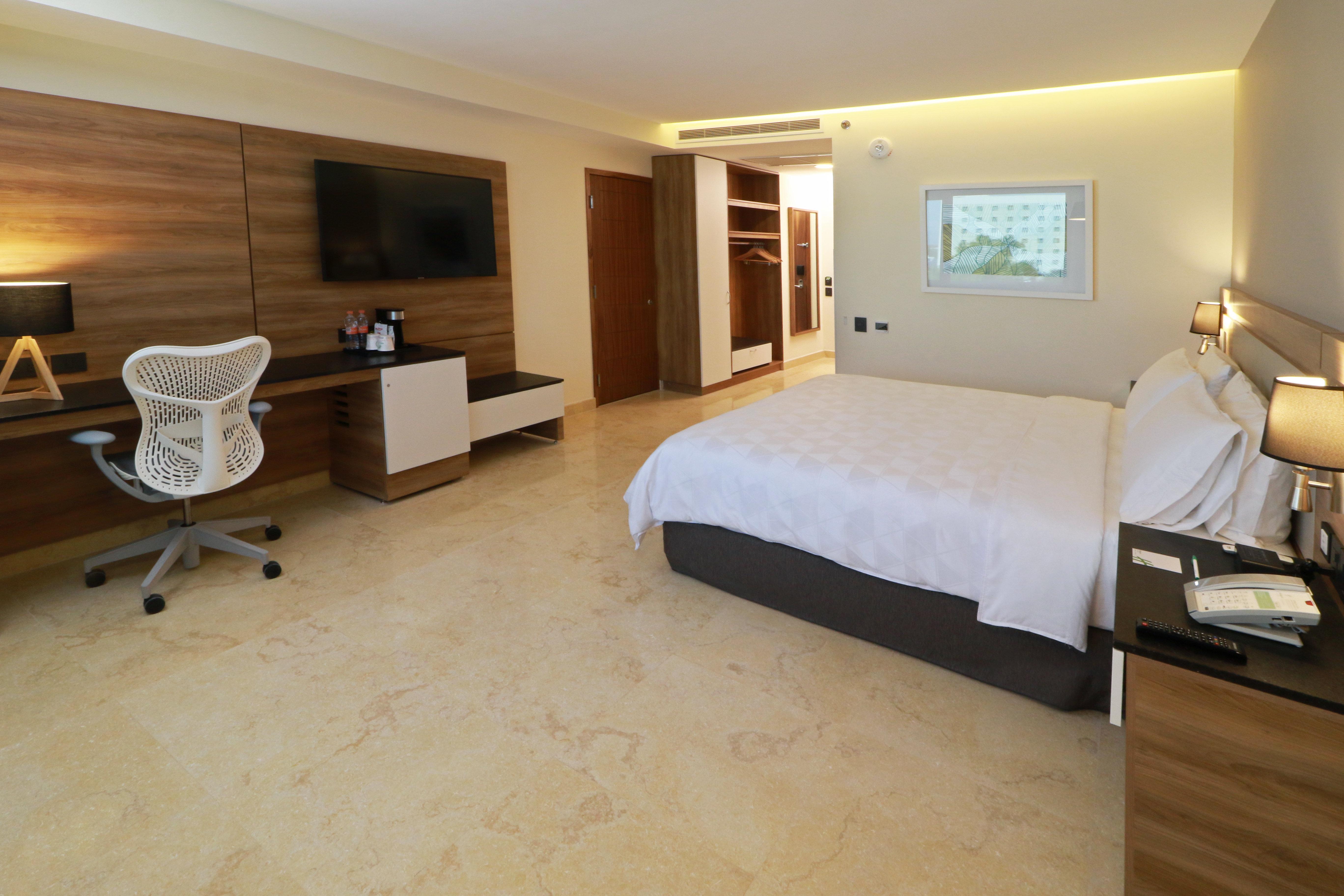 Holiday Inn & Suites - Puerto Vallarta Marina & Golf By Ihg Eksteriør bilde