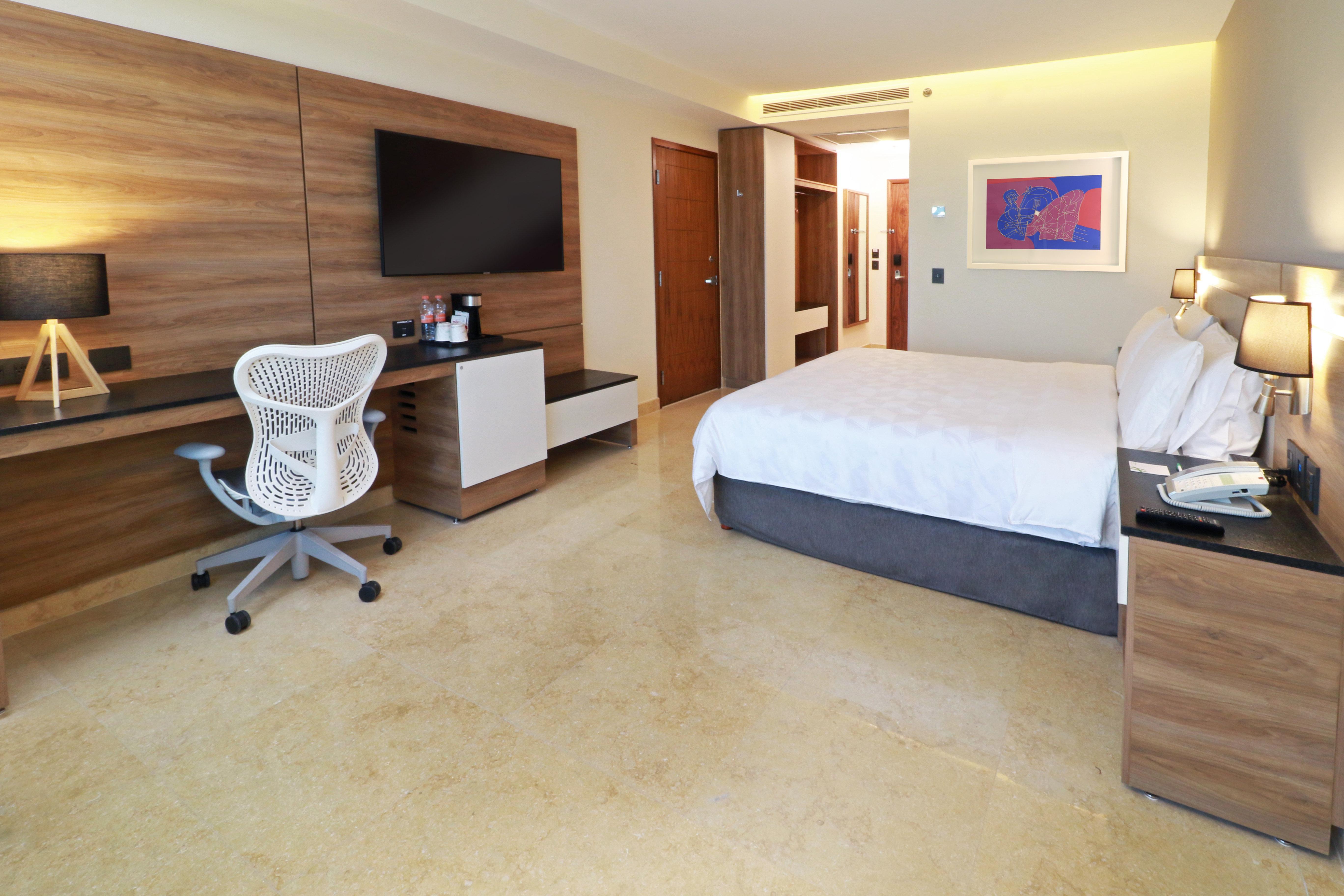 Holiday Inn & Suites - Puerto Vallarta Marina & Golf By Ihg Eksteriør bilde