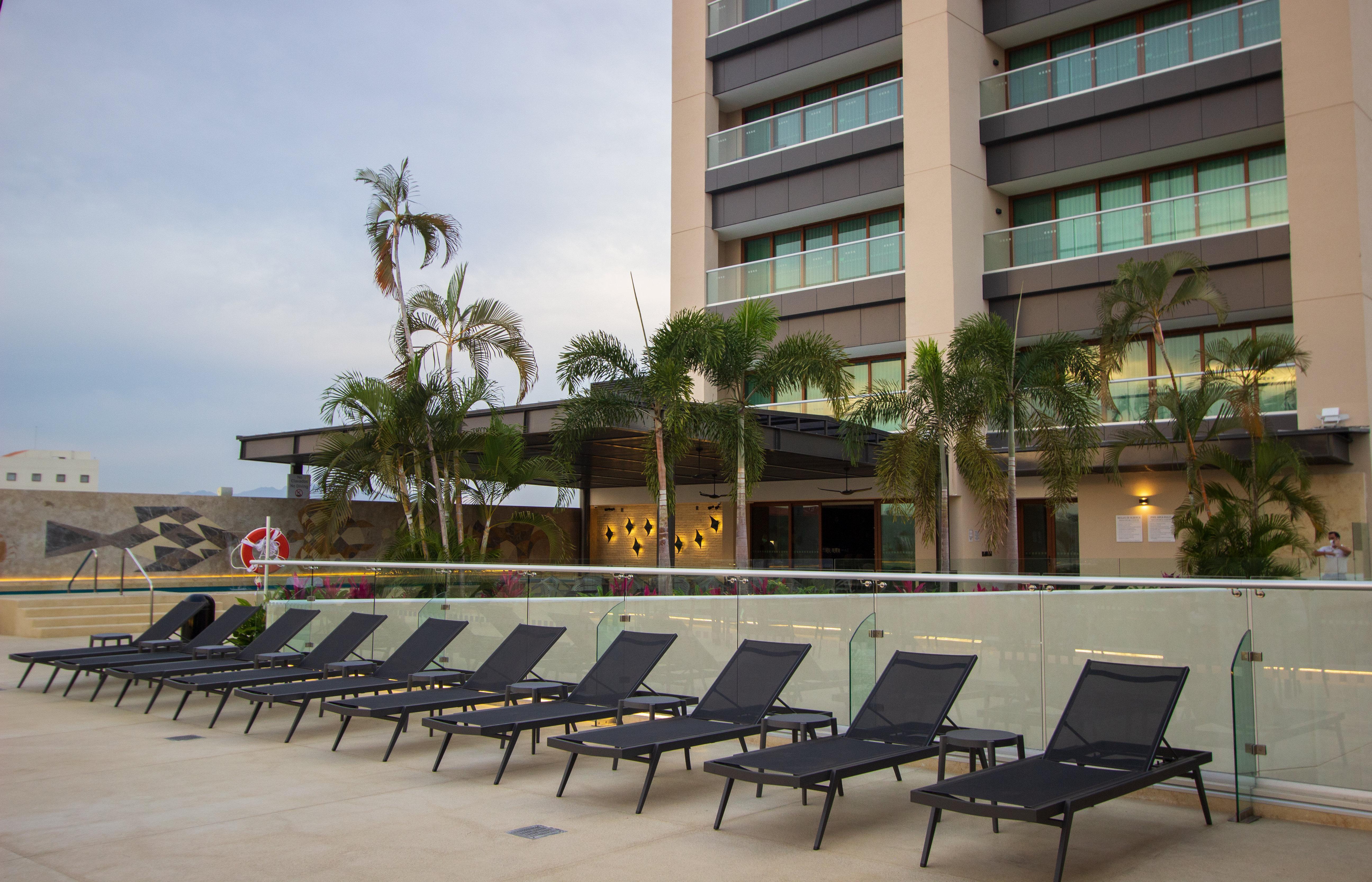 Holiday Inn & Suites - Puerto Vallarta Marina & Golf By Ihg Eksteriør bilde